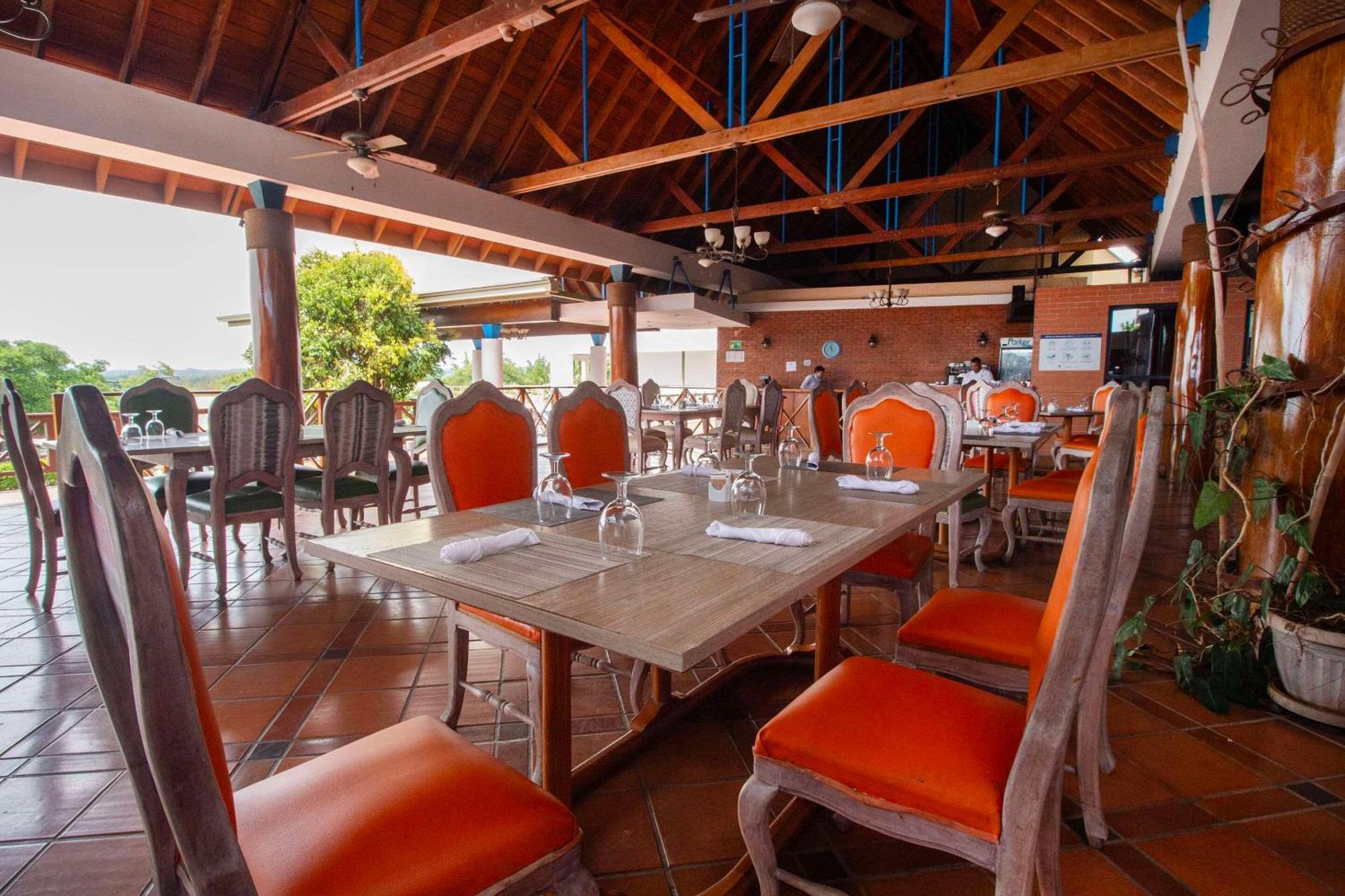 Hotel Faranda Guayacanes, A Member Of Radisson Individuals Chitré Exteriör bild